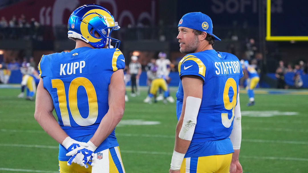 SY225C中型液压挖掘机